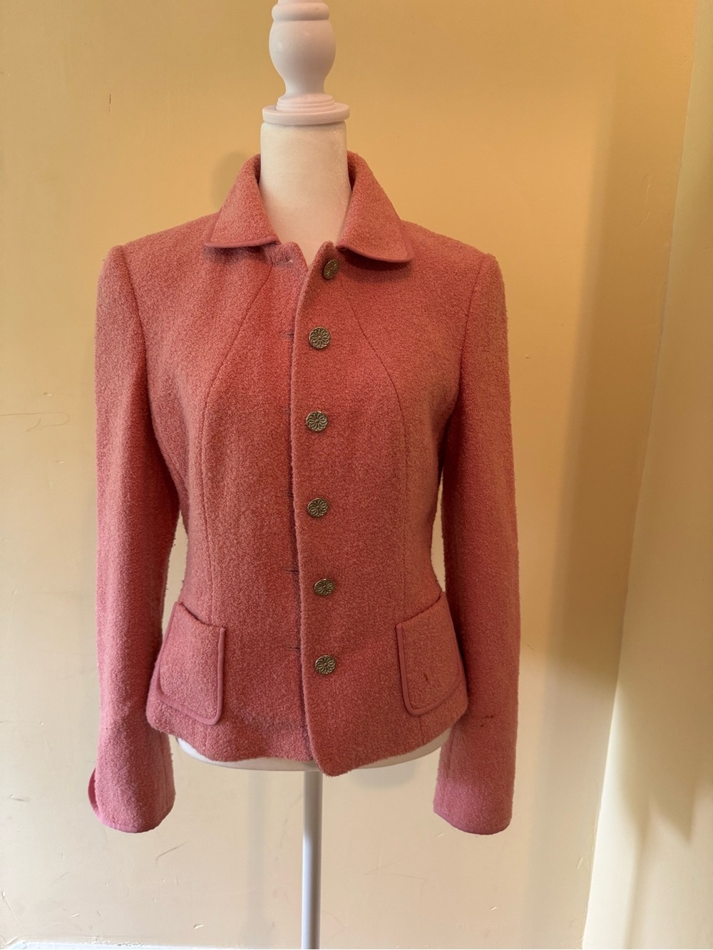 Tahari Pink Bouclé Jacket Blazer – Tailored Button Front